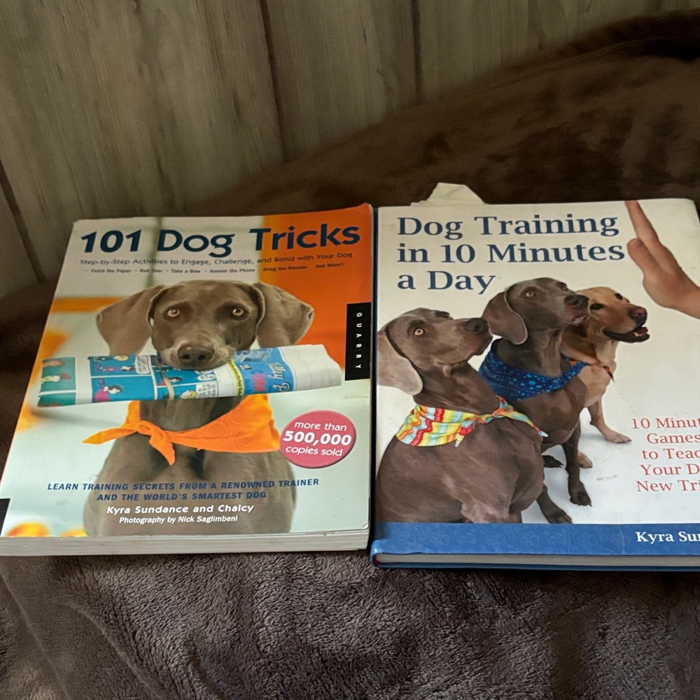 Sundance Dog Training Book Set - Blue and Brown Covers